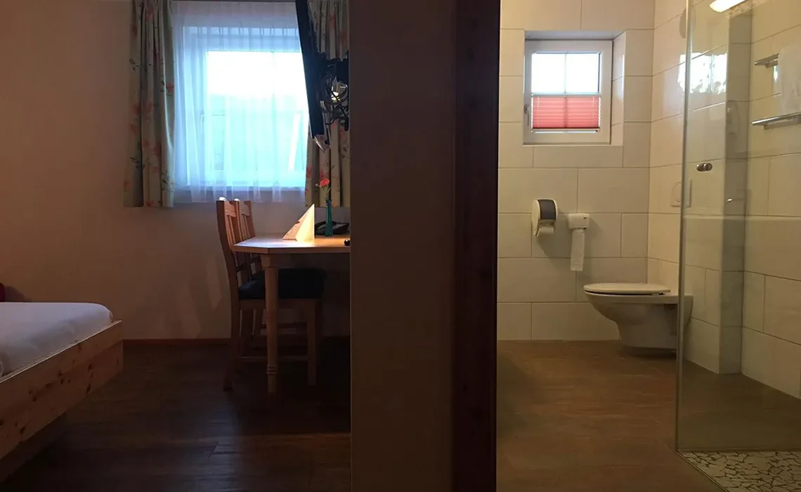 Dvoulůžkový pokoj s balkónem v Apart-Hausu