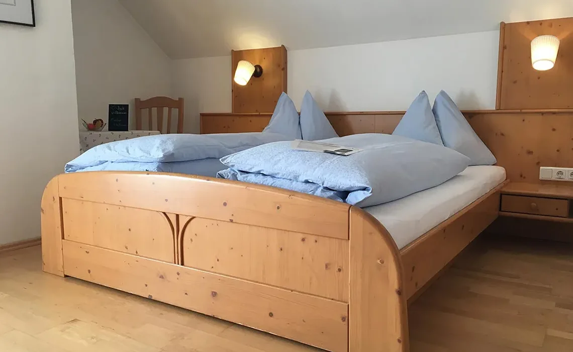 Dvoulůžkový pokoj s balkónem v Hlavní budově