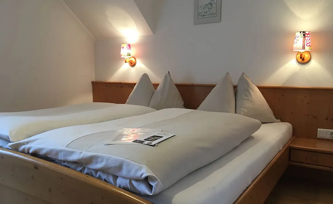 Dvoulůžkový pokoj s balkónem v Hlavní budově