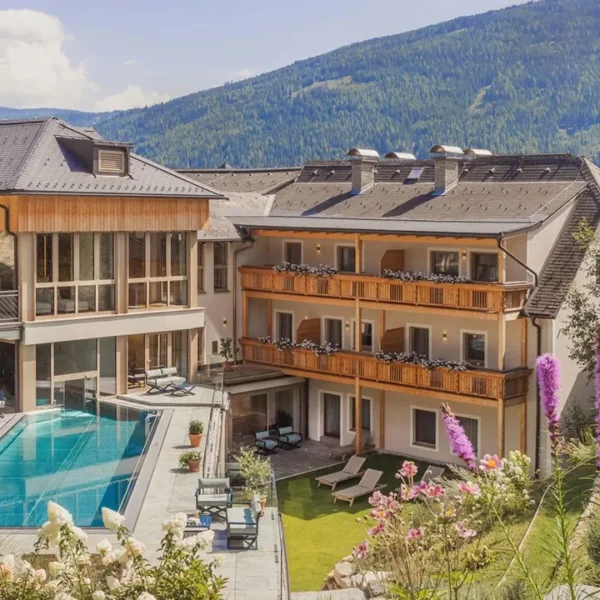 © Hotel Weissenstein