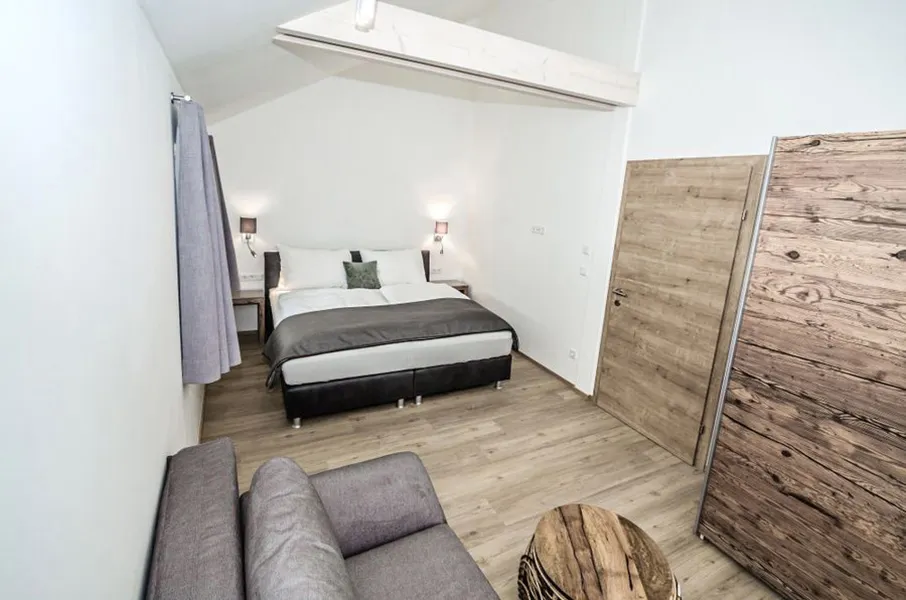Apartmán se 2 ložnicemi a balkonem/terasou