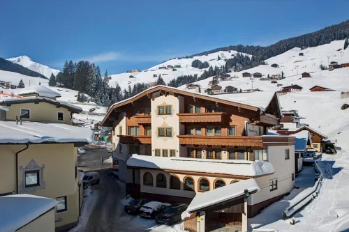 © Aparthotel Dorfplatzl