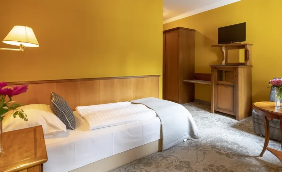 Hotel Einzelzimmer 4*