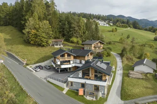 © Holzlodge Deluxe