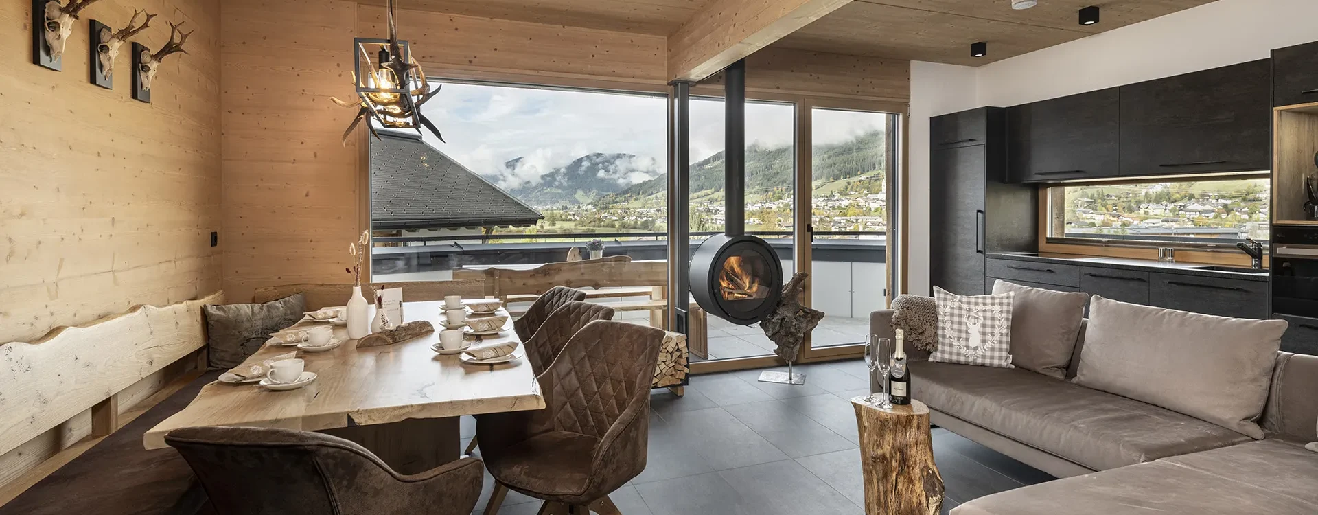 © Holzlodge Deluxe