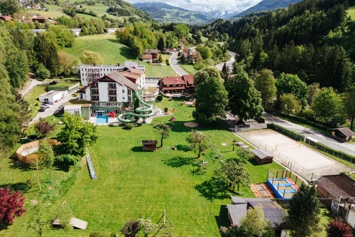 © Familienhotel Trebesingerhof