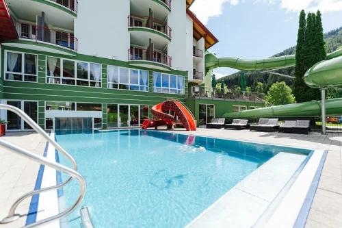 © Familienhotel Trebesingerhof