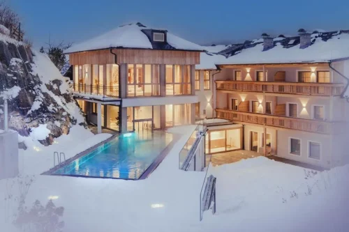 © Hotel Weissenstein